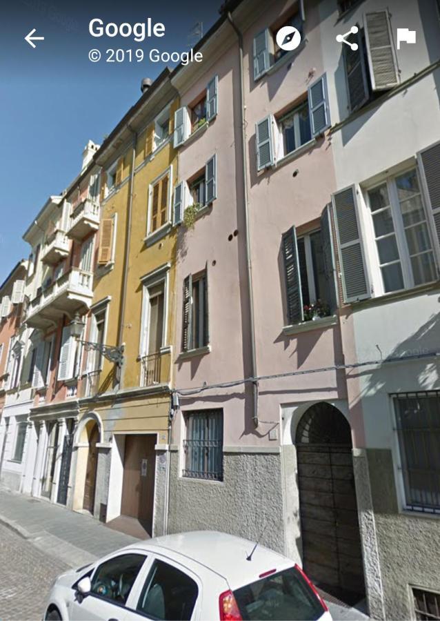 Ferienwohnung Banksy - Arte In Centro Citta Parma Exterior foto